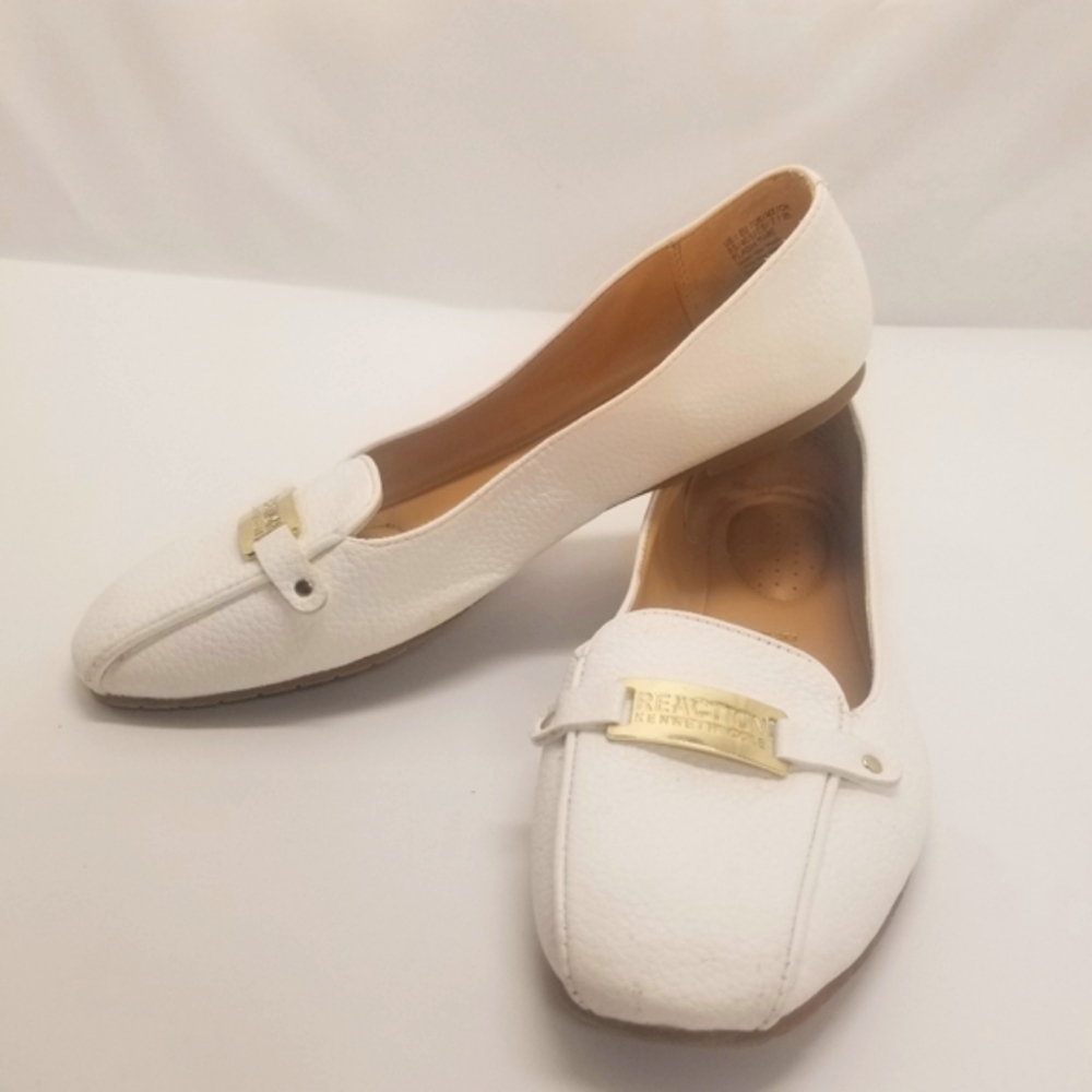 Reaction Kenneth Cole Flashtime Woman Size 9.5 White Faux Leather Loafer Slip On